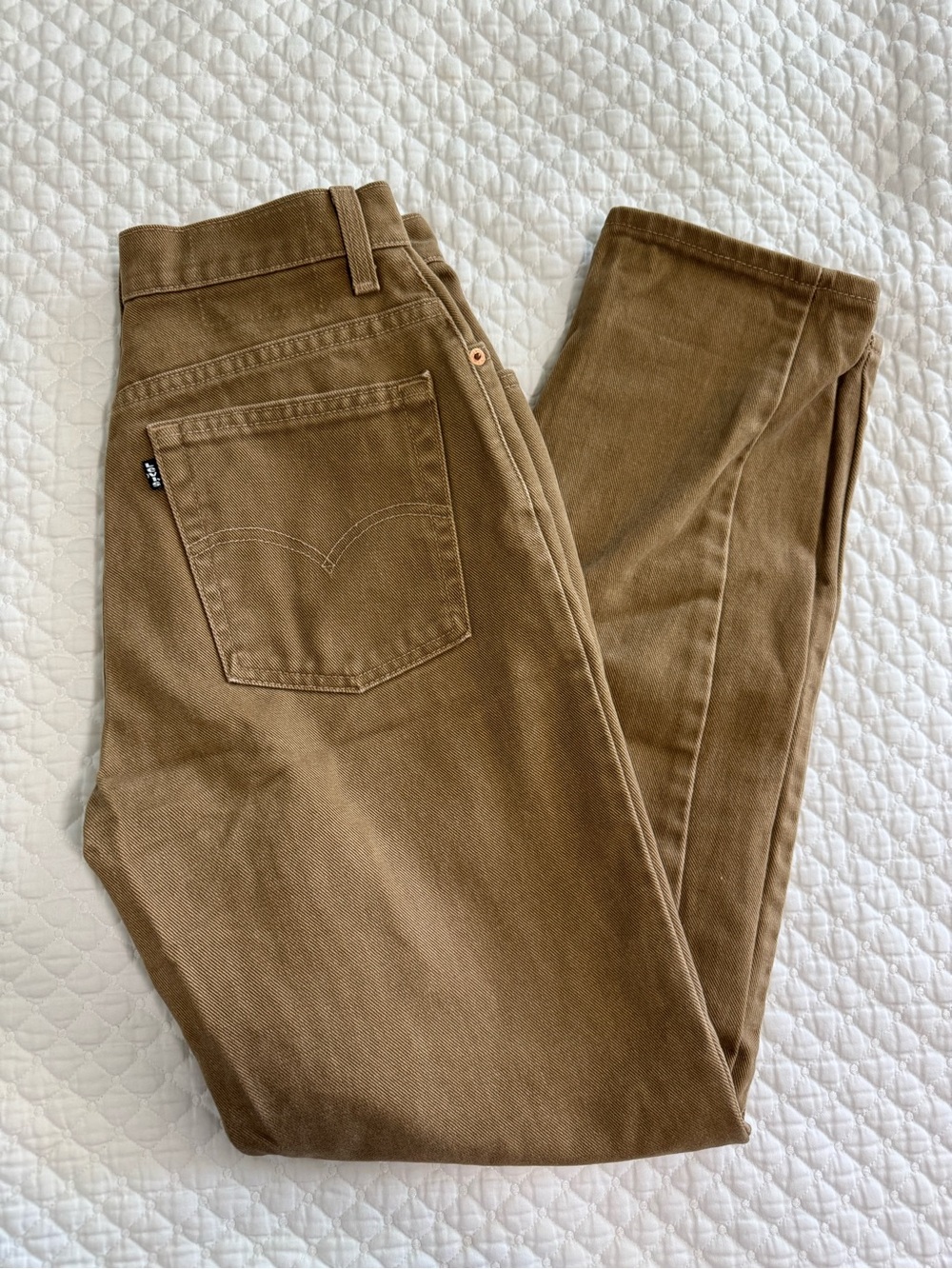 Vintage Levi's 550 Relaxed Fit Tapered Leg jeans in brown denim